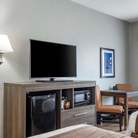 Best Western Plus Victoria Inn & Suites Dış mekan fotoğraf